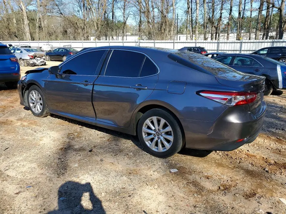 2019 TOYOTA CAMRY LE  