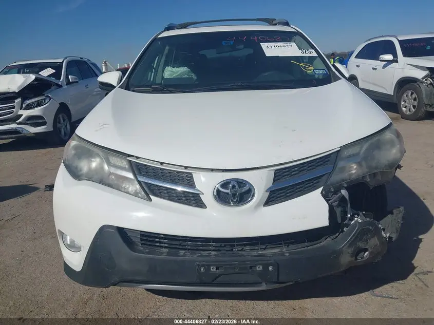 2015 TOYOTA RAV4 XLE