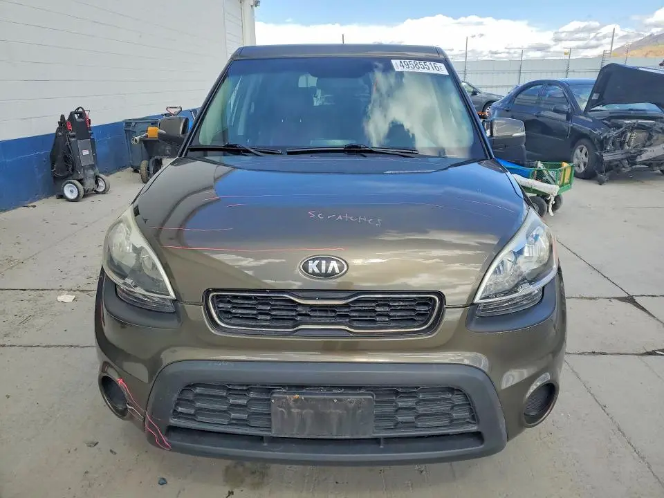 2013 KIA SOUL +  