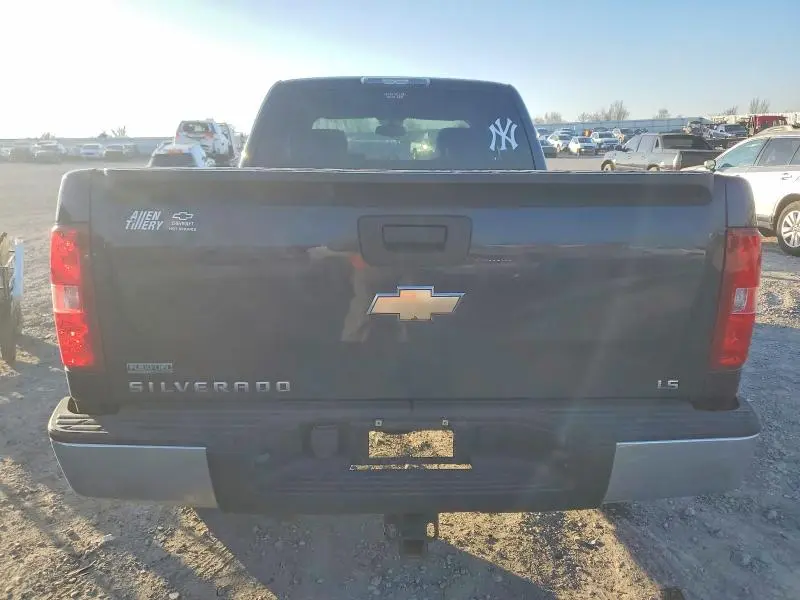 2011 CHEVROLET SILVERADO C1500 LS  