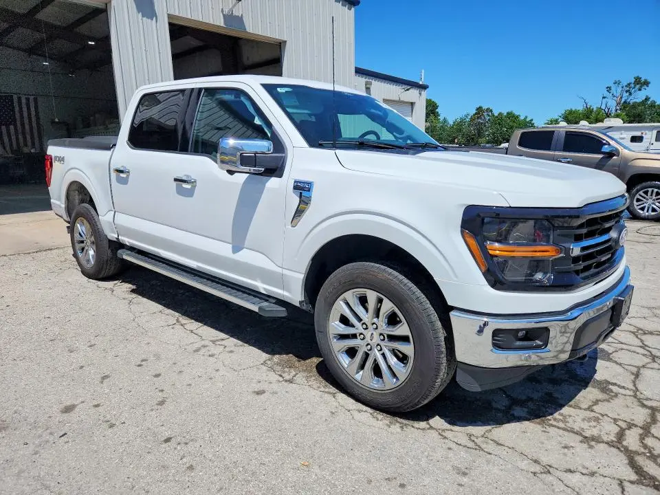 2024 FORD F150 XLT  