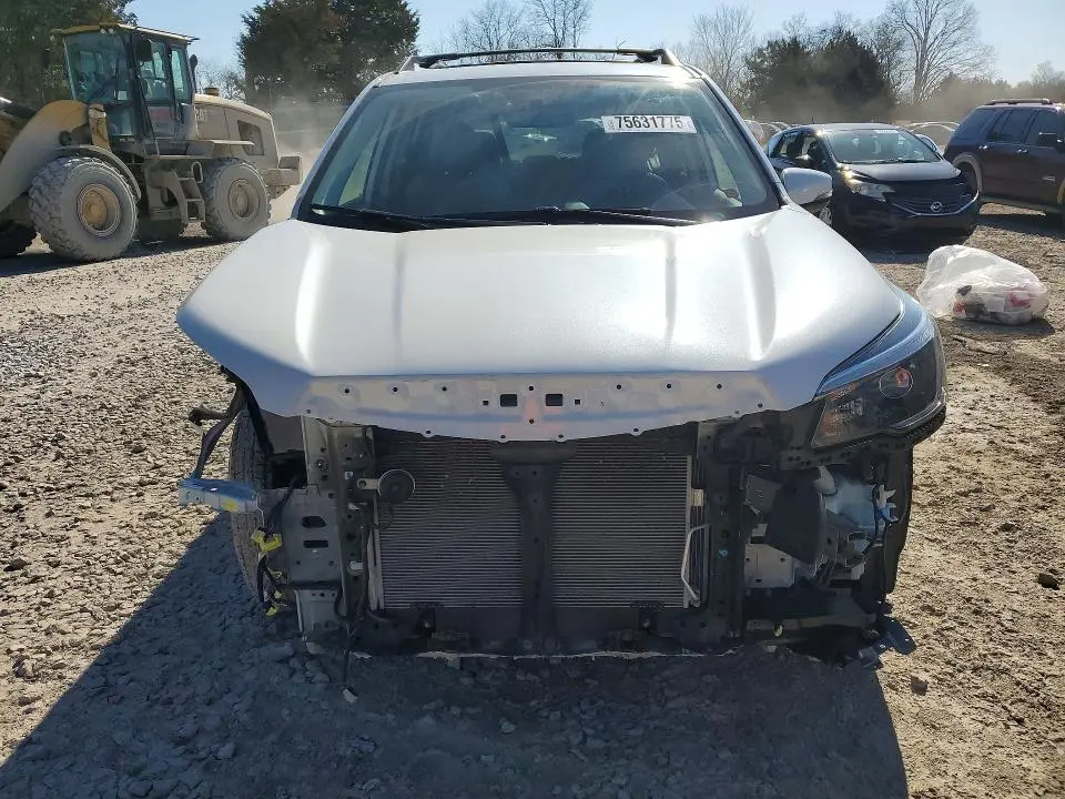 2021 SUBARU FORESTER LIMITED  