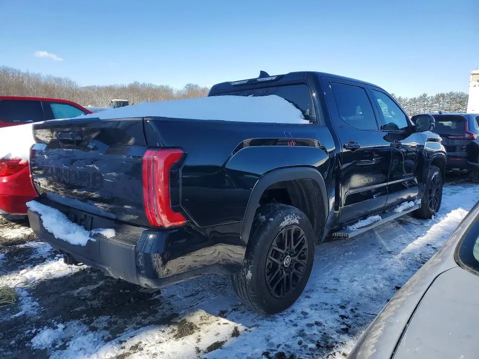 2024 TOYOTA TUNDRA CREWMAX LIMITED  