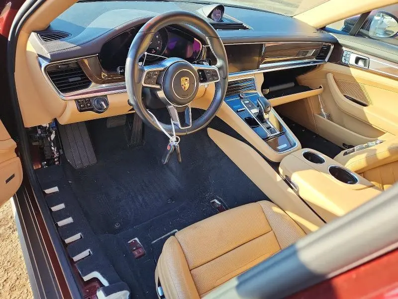 2018 PORSCHE PANAMERA 4  