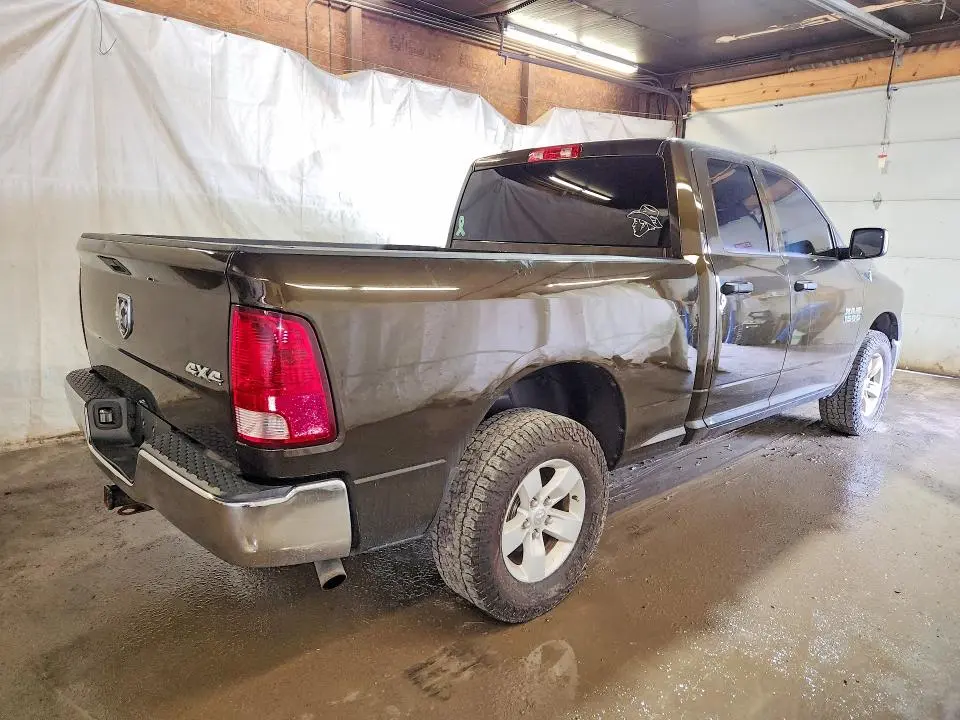 2013 RAM 1500 ST  