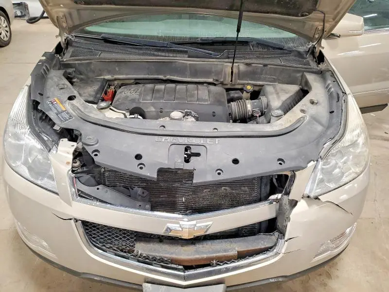 2011 CHEVROLET TRAVERSE LT  