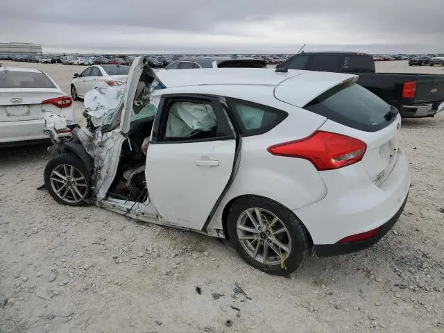 2015 FORD FOCUS SE  