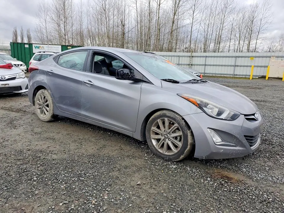 2014 HYUNDAI ELANTRA SE  