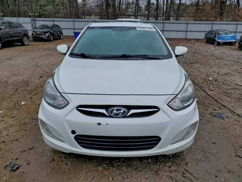 2013 HYUNDAI ACCENT GLS  
