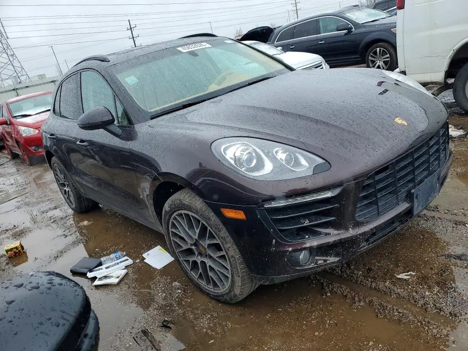 2016 PORSCHE MACAN S  