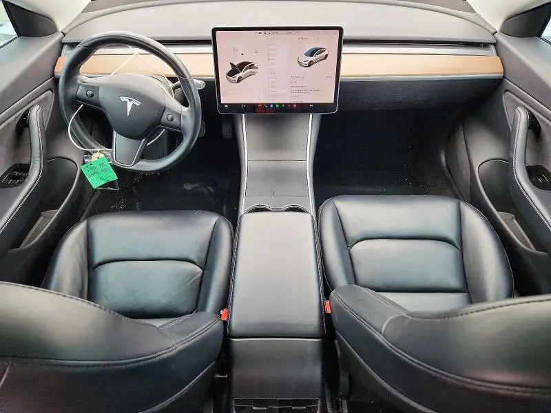 2018 TESLA MODEL 3   