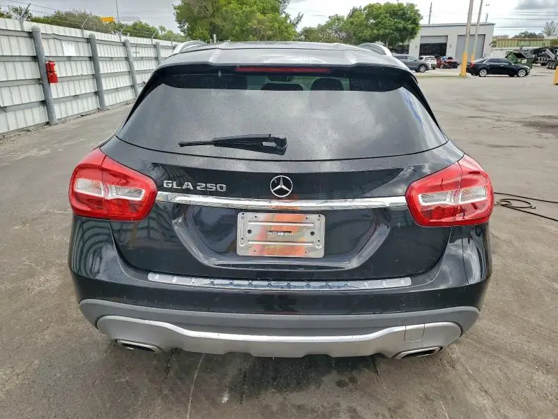 2018 MERCEDES-BENZ GLA 250  
