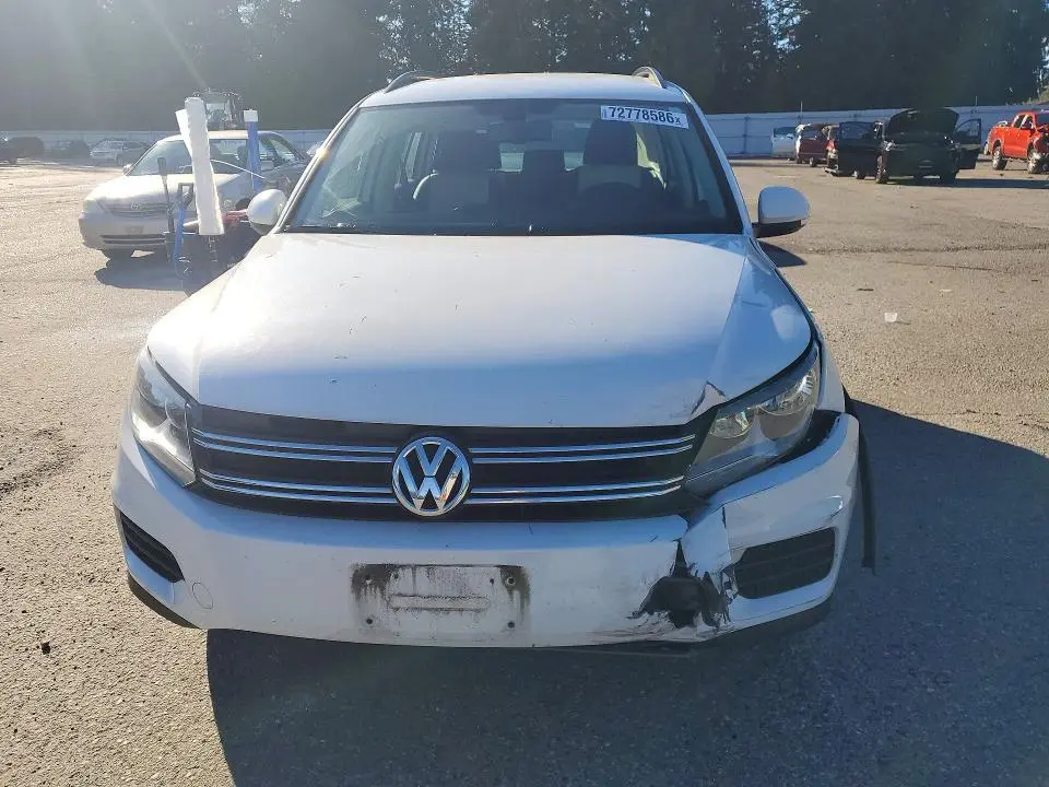 2016 VOLKSWAGEN TIGUAN S  