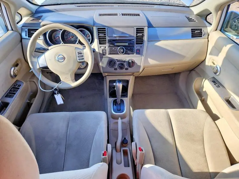 2010 NISSAN VERSA 1.8 S  