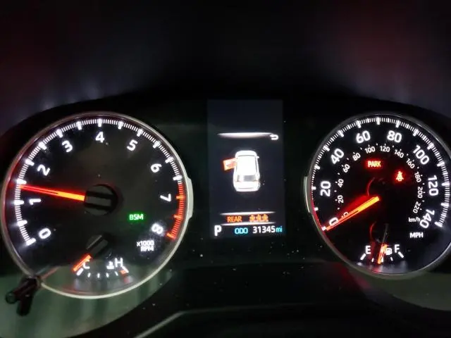 2019 TOYOTA RAV4 LE  