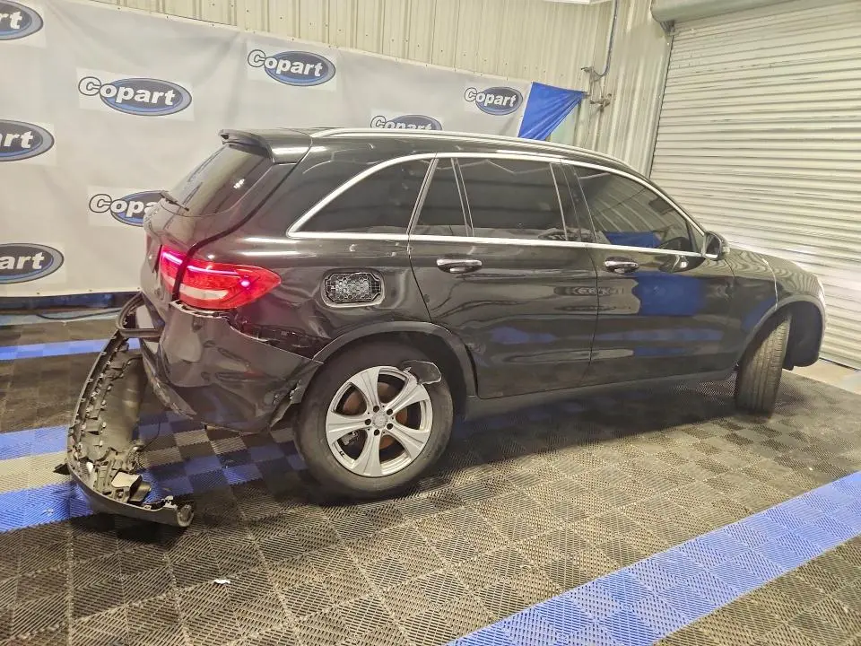 2016 MERCEDES-BENZ GLC 300  