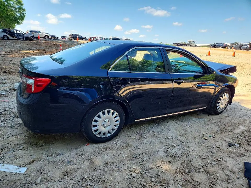 2013 TOYOTA CAMRY LE  