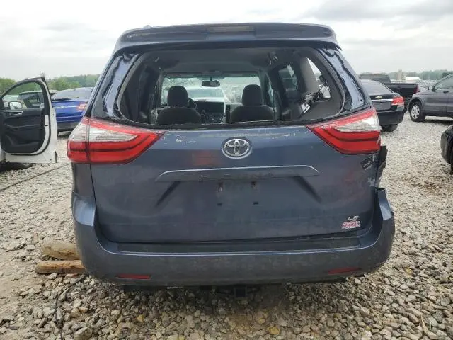 2015 TOYOTA SIENNA LE  