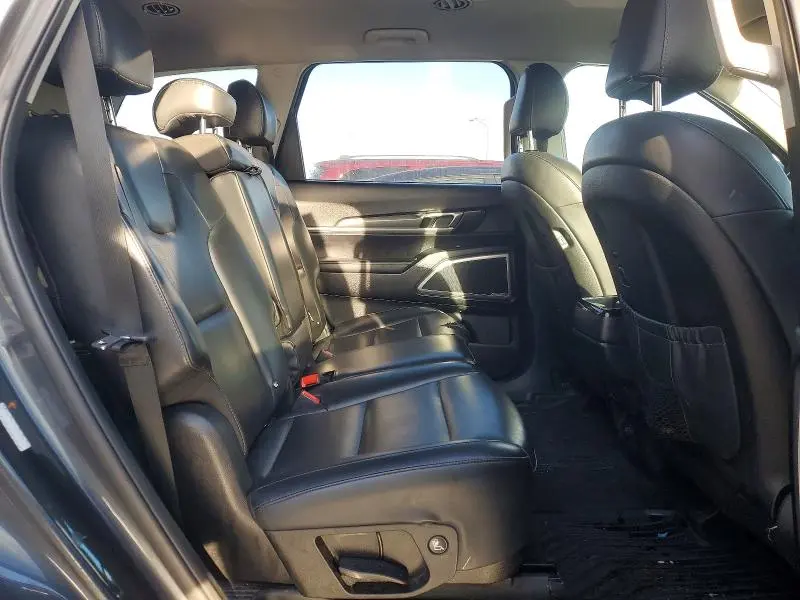 2020 KIA TELLURIDE LX  