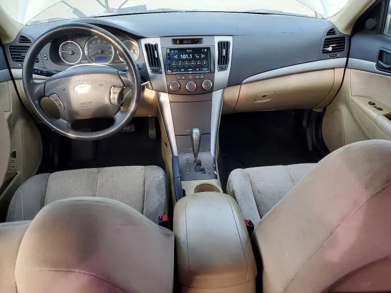 2010 HYUNDAI SONATA GLS  