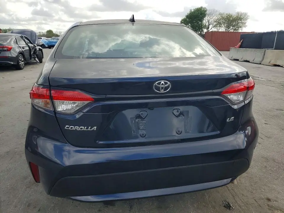 2022 TOYOTA COROLLA LE  