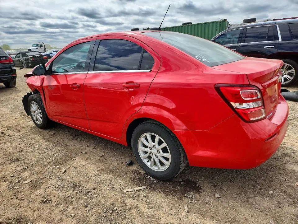 2017 CHEVROLET SONIC LT  