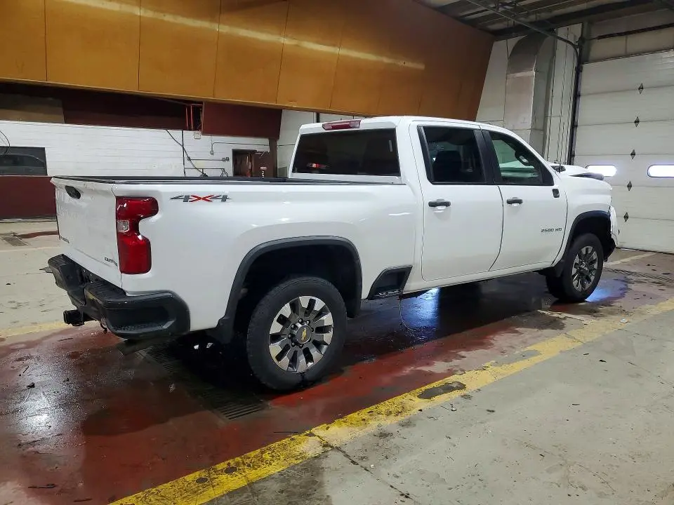 2024 CHEVROLET SILVERADO K2500 CUSTOM  