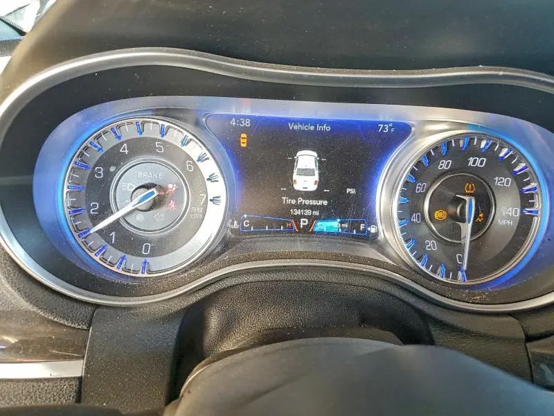 2016 CHRYSLER 300 LIMITED  