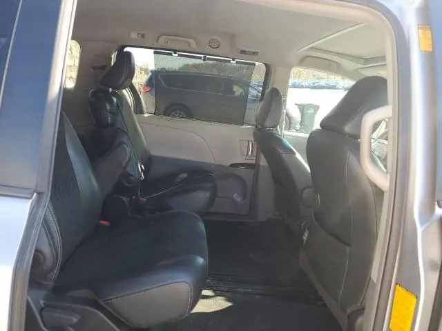 2013 TOYOTA SIENNA SPORT  