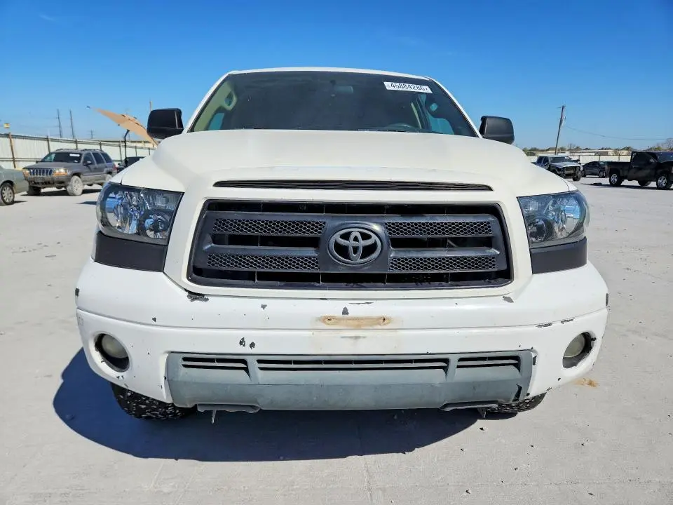 2011 TOYOTA TUNDRA GRADE  