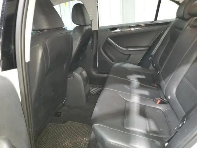 2017 VOLKSWAGEN JETTA SEL  