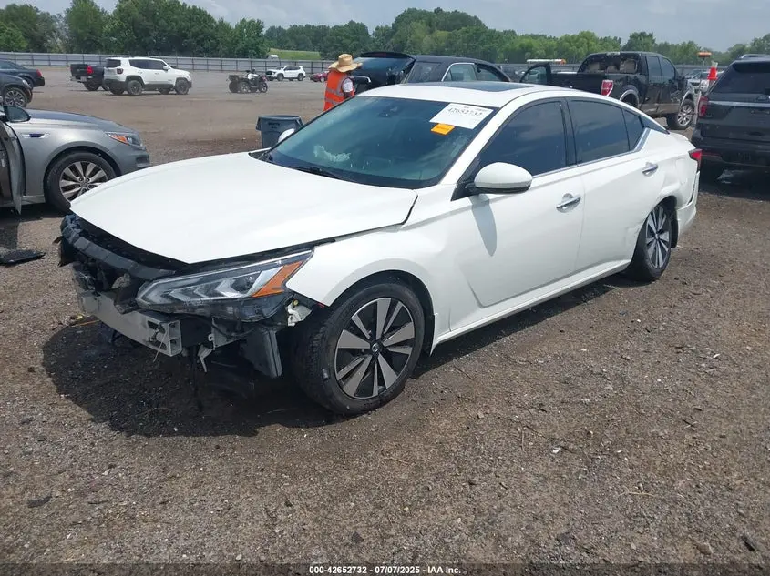 2019 NISSAN ALTIMA 2.5 SL