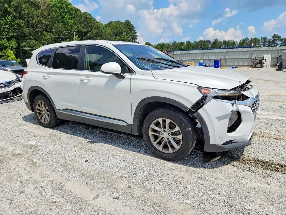 2019 HYUNDAI SANTA FE SE  