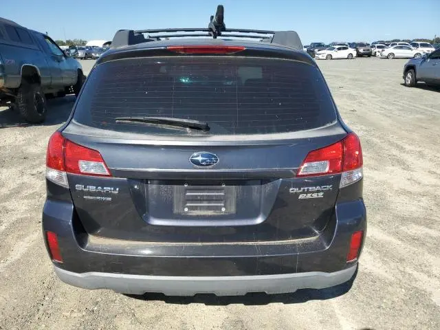 2010 SUBARU OUTBACK 2.5I  