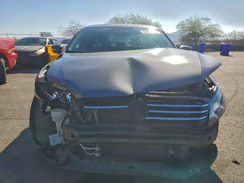 2015 VOLKSWAGEN PASSAT S  