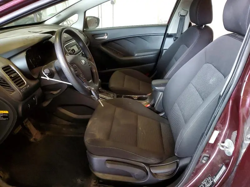 2017 KIA FORTE LX  