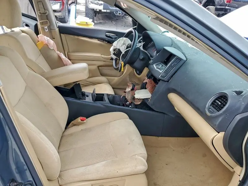 2010 NISSAN MAXIMA S  