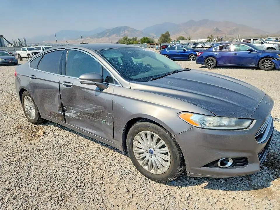 2014 FORD FUSION TITANIUM PHEV  