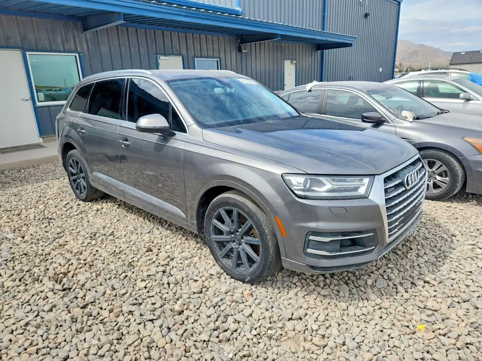 2017 AUDI Q7 PREMIUM PLUS  