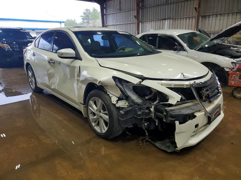 2015 NISS ALTIMA 2.5   