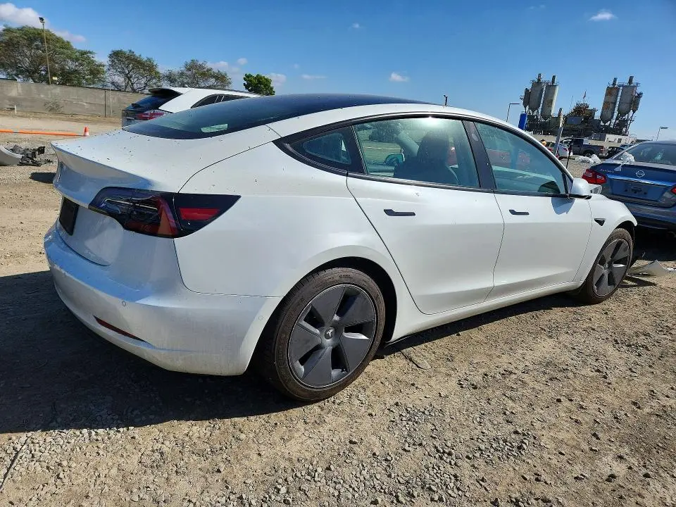 2021 TESLA MODEL 3   