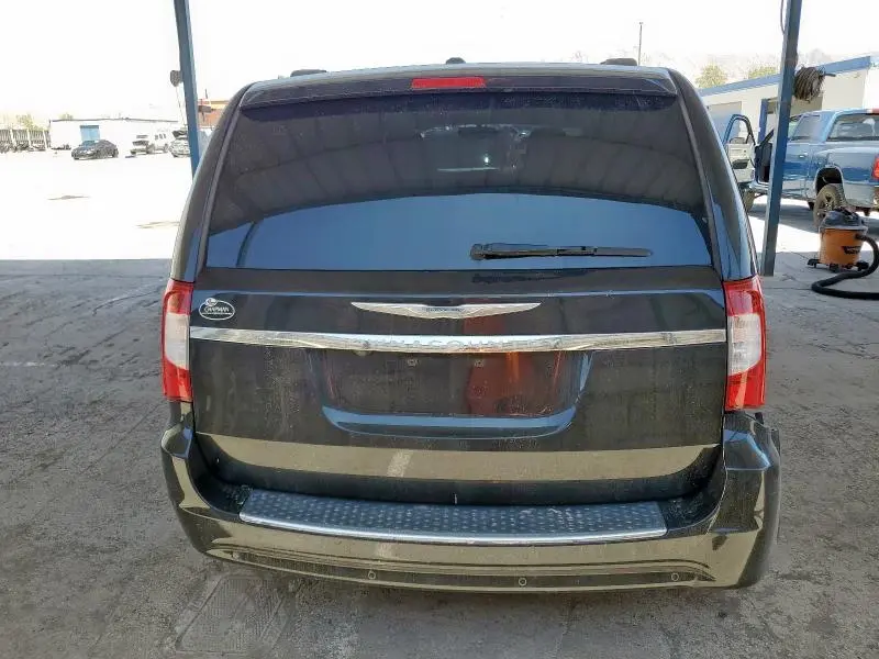 2013 CHRYSLER TOWN & COUNTRY TOURING  