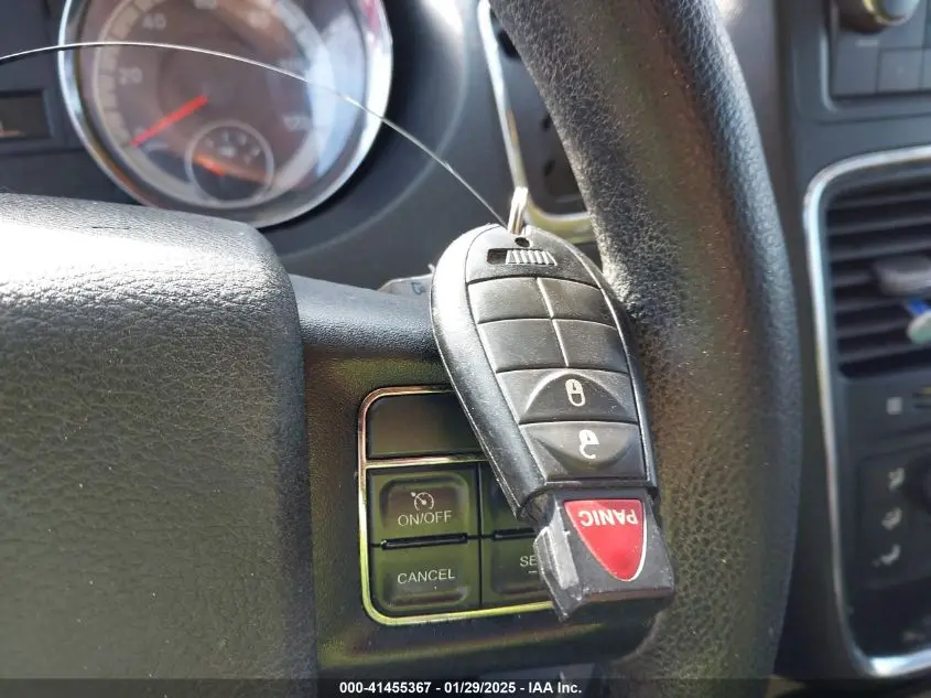 2013 DODGE GRAND CARAVAN SE