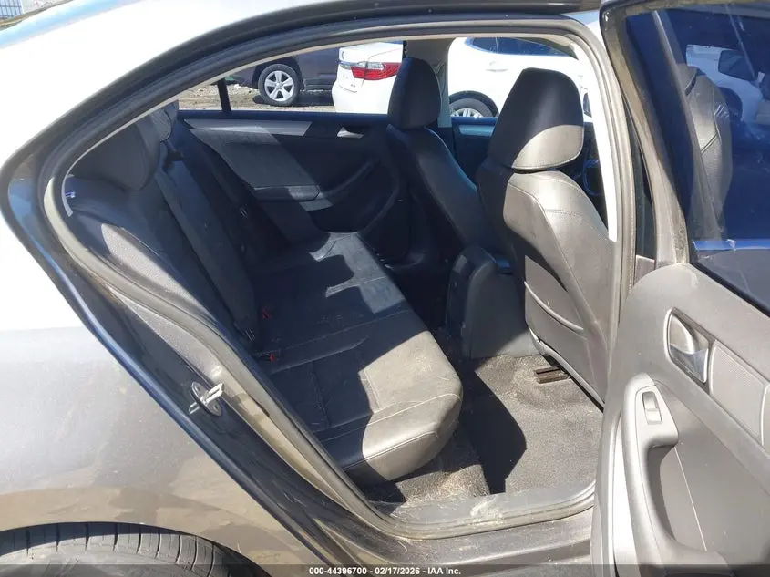 2017 VOLKSWAGEN JETTA 1.4T SE