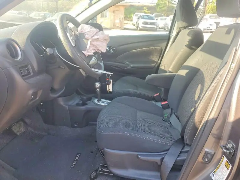 2016 NISSAN VERSA 1.6 SV  