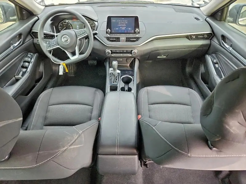 2021 NISSAN ALTIMA SV  