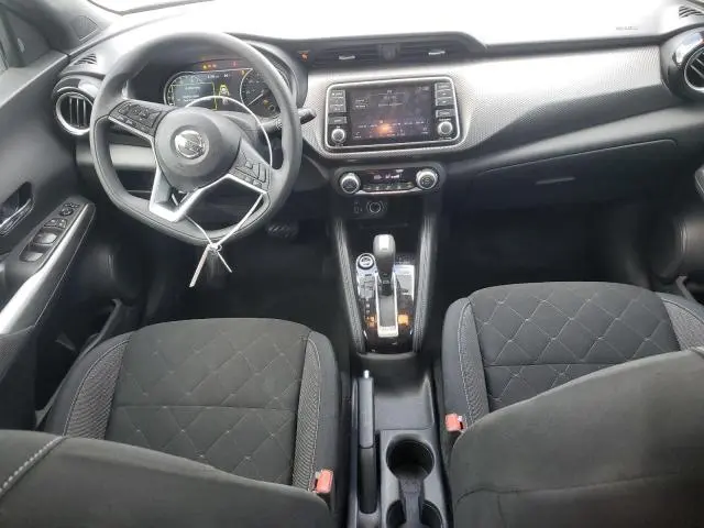 2020 NISSAN KICKS SV  