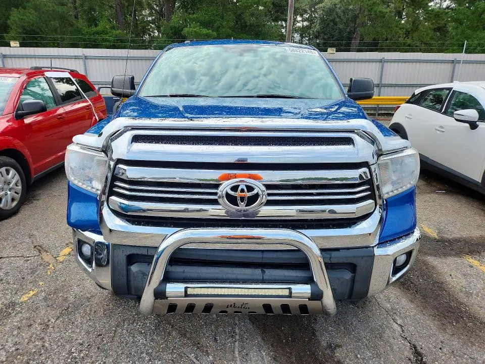 2017 TOYOTA TUNDRA SR5  