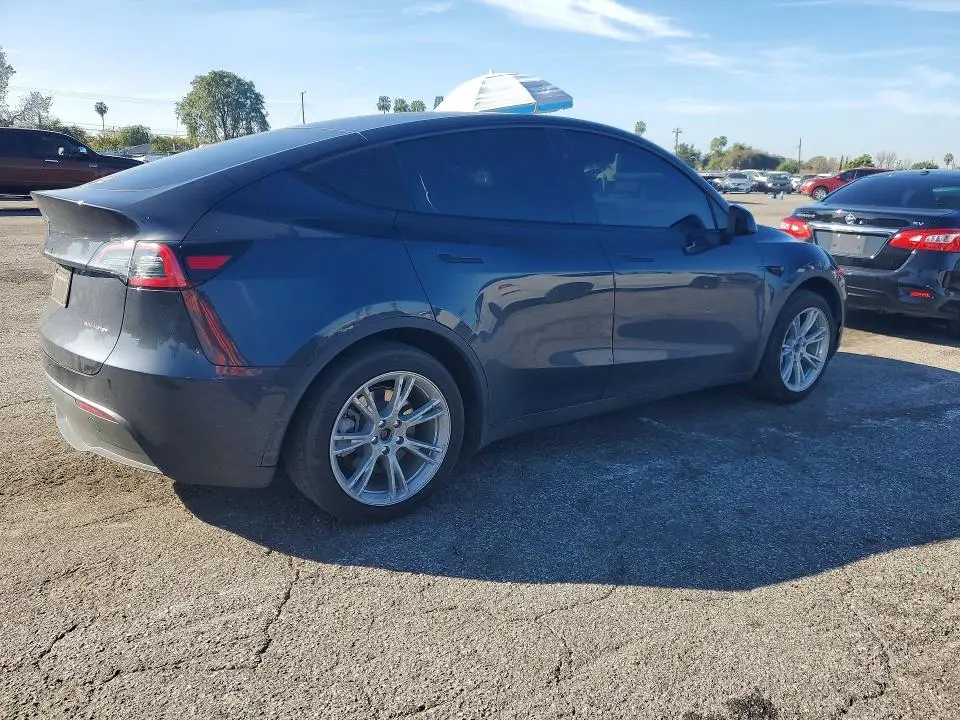 2024 TESLA MODEL Y   