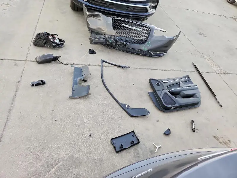 2019 CHRYSLER 300 S  
